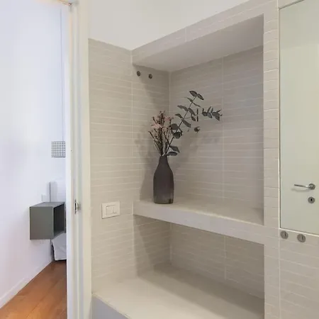 Auditorium Luxury Apartment